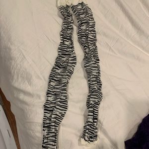 Zebra pantyhose